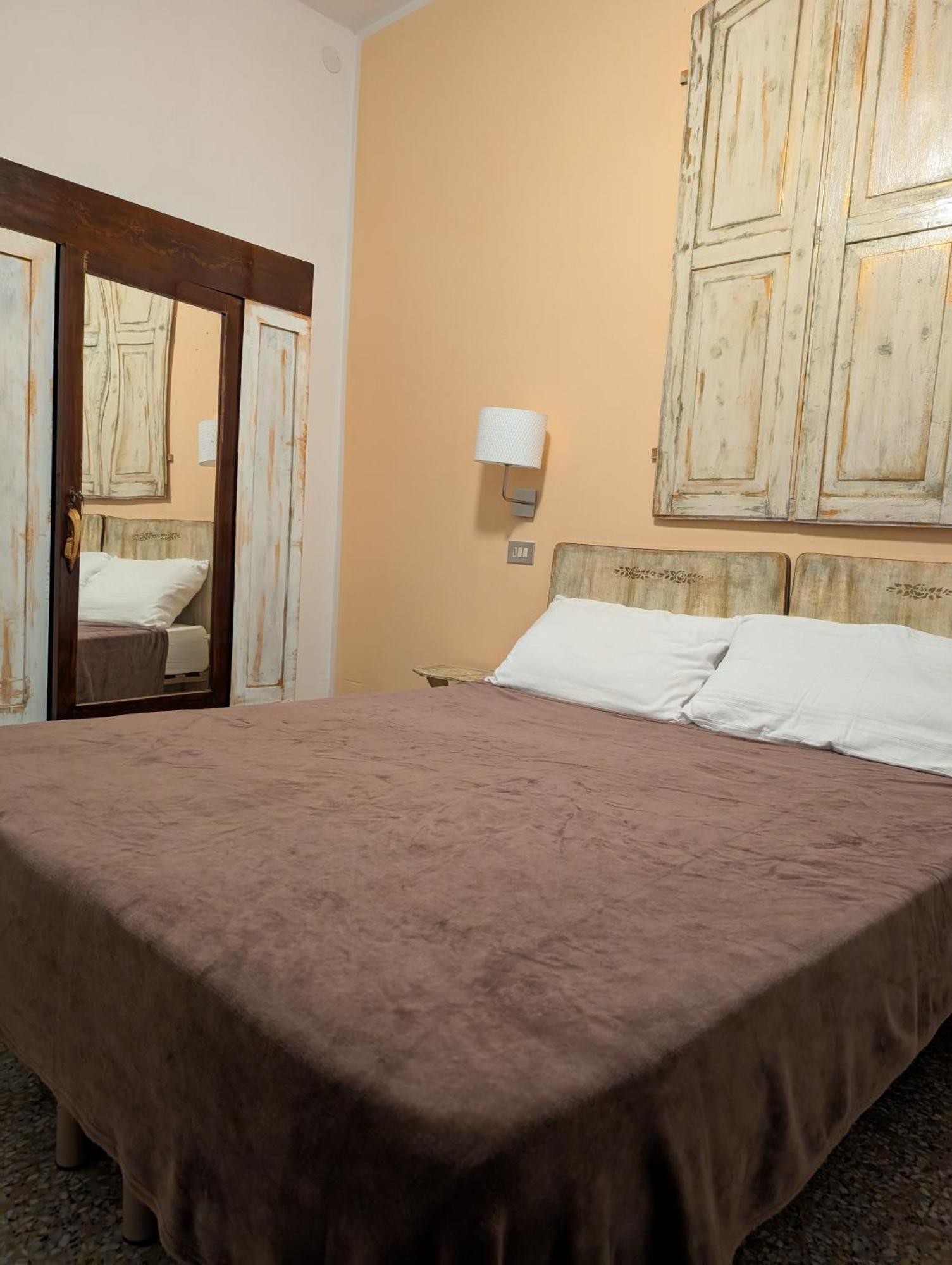 צ'סנטיקו Villa Antonietta Rooms & Coffee מראה חיצוני תמונה